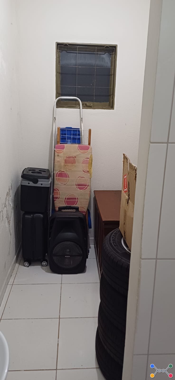 Casa, Residencial, 3 dormitório(s), 4 vaga(s) de garagem