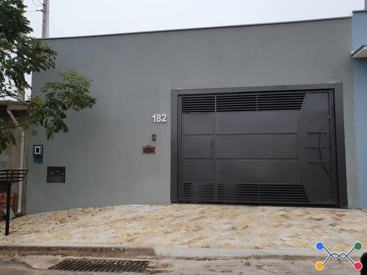 Casa, Residencial, 3 dormitório(s), 2 vaga(s) de garagem