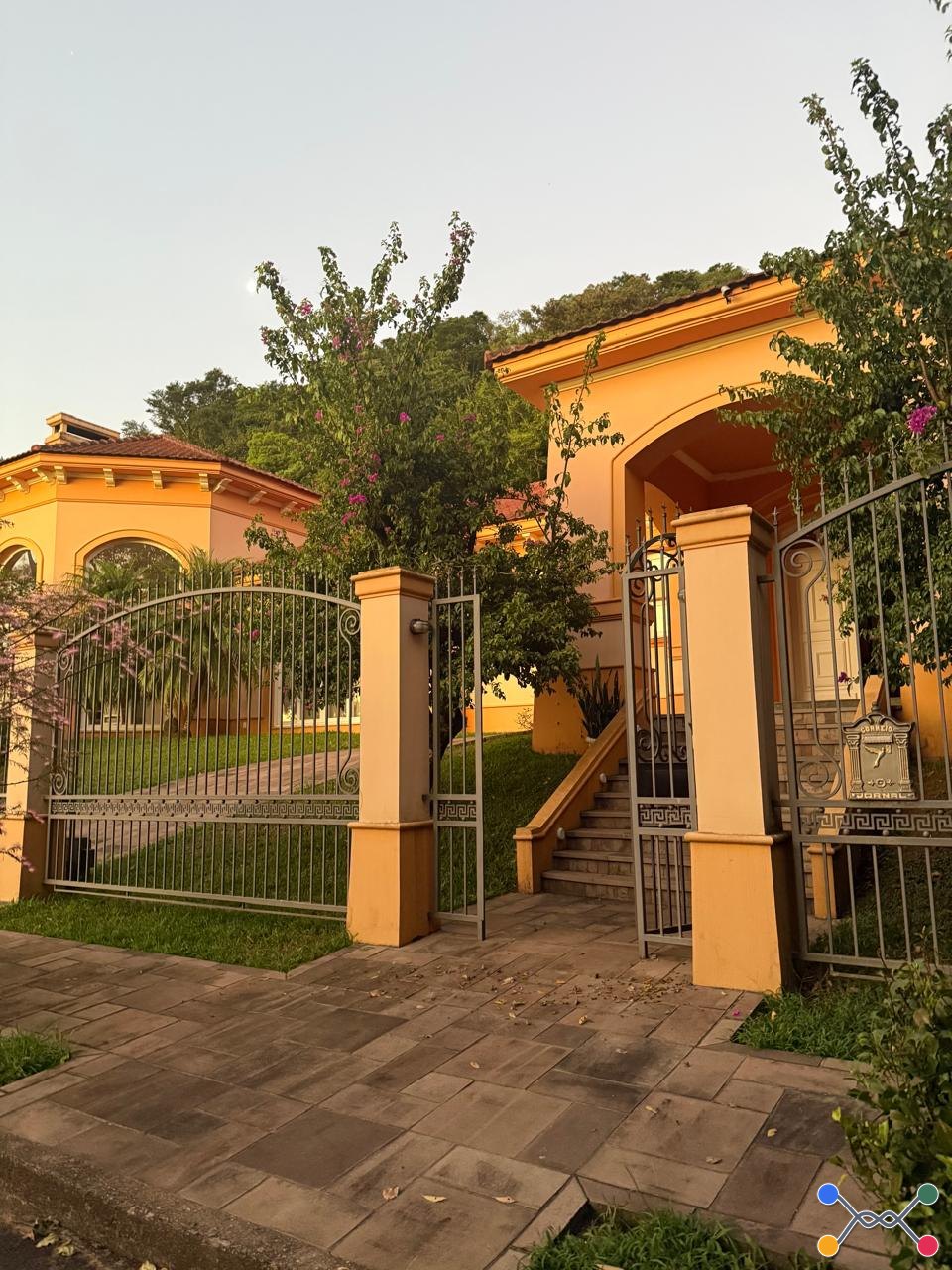Casa Condomínio, Residencial, 4 dormitório(s), 4 vaga(s) de garagem