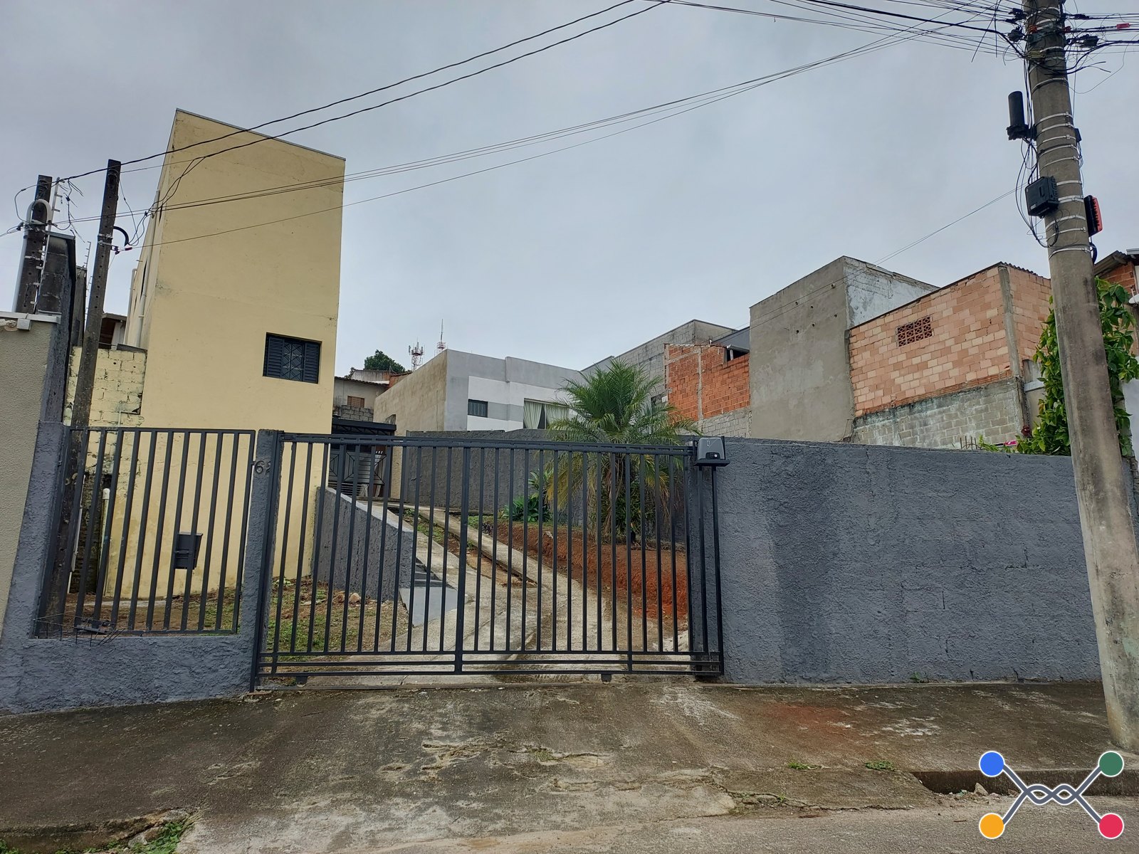 Casa, Residencial, 2 dormitório(s), 4 vaga(s) de garagem